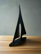 დეკორი გემი - White/Black sailboat ornament