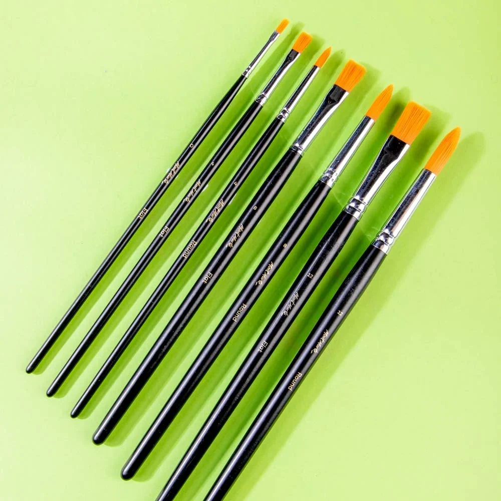 Mont Marte Discovery Taklon Brush Set – Round & Flat, 7pc